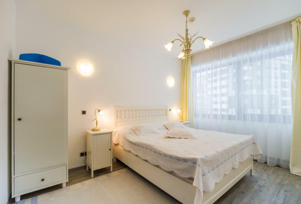 Charming 3-Bedroom Apartment Пояна-Брашов Экстерьер фото