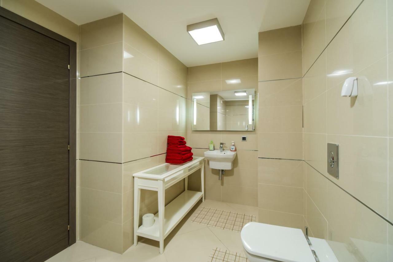 Charming 3-Bedroom Apartment Пояна-Брашов Экстерьер фото