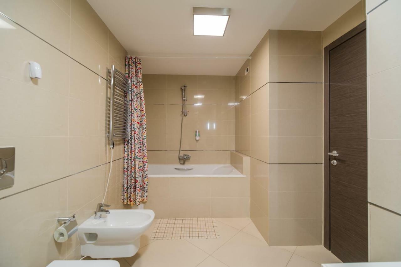 Charming 3-Bedroom Apartment Пояна-Брашов Экстерьер фото